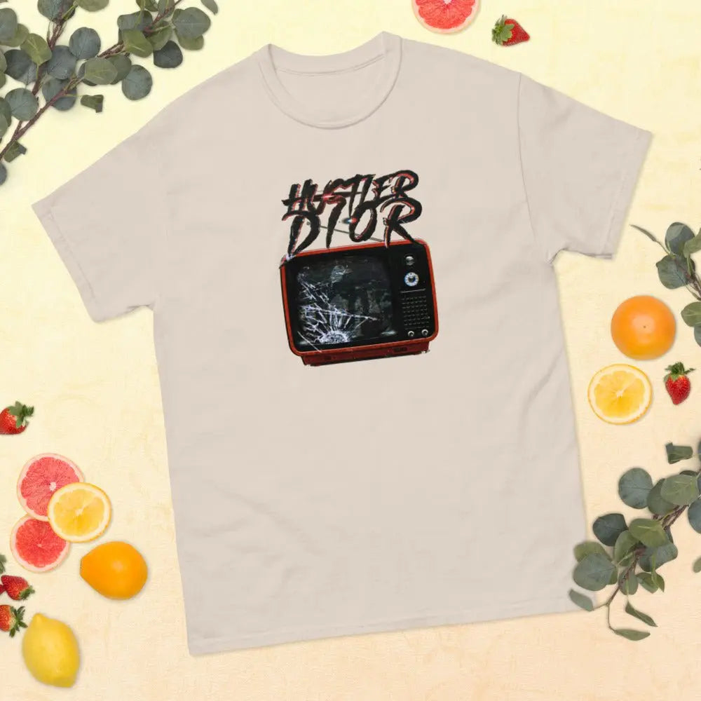 Men's heavyweight tee.