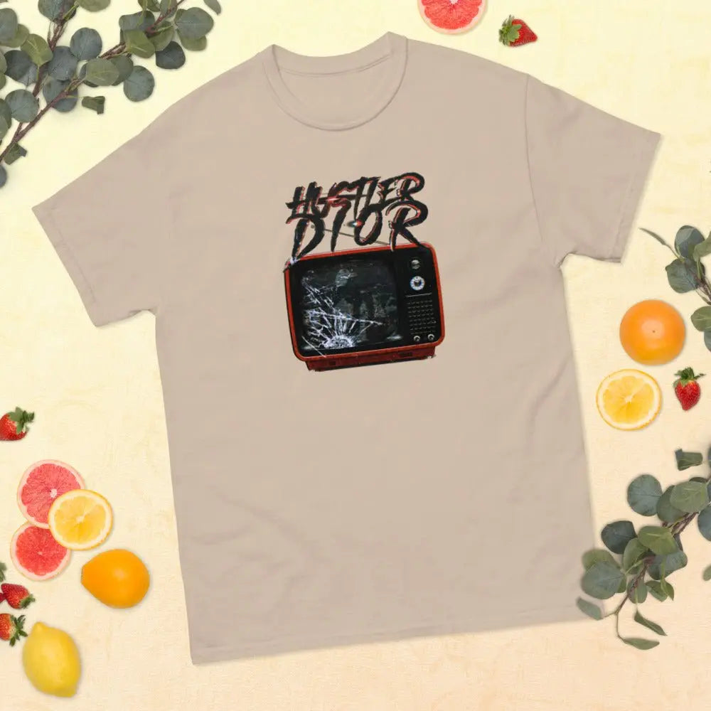 Men's heavyweight tee.